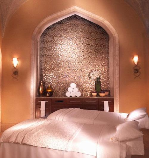 За право "первой ночи" в отеле "Атлантис" заплачено  тысяч