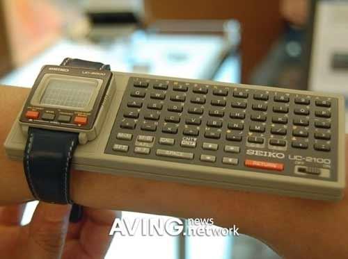1984 год: первые часы с компьютером