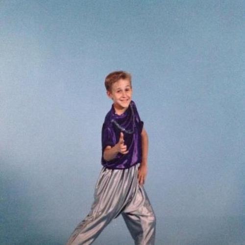 Самые первые выступления знаменитостей на сцене