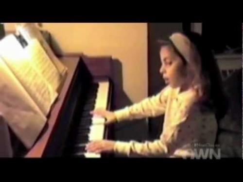 Самые первые выступления знаменитостей на сцене