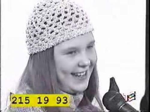 Самые первые выступления знаменитостей на сцене