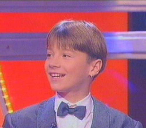 Самые первые выступления знаменитостей на сцене