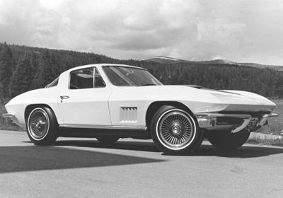 Топ-100 самых красивых автомобилей всех времен