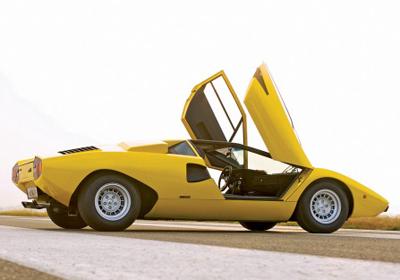 Топ-100 самых красивых автомобилей всех времен