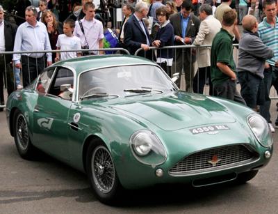 Топ-100 самых красивых автомобилей всех времен