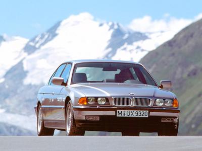 Топ-100 самых красивых автомобилей всех времен