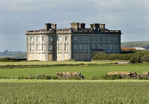 Самые страшные дома с привидениями