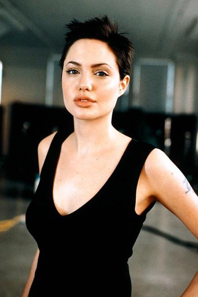 От первого лица: женщина-загадка Анджелина Джоли