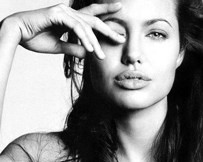 От первого лица: женщина-загадка Анджелина Джоли