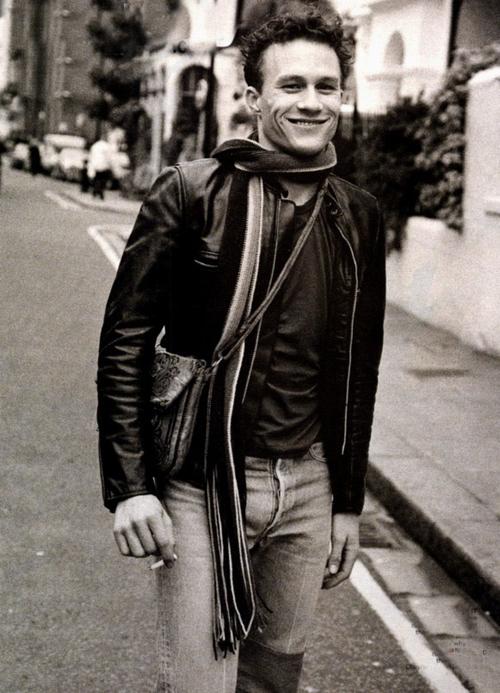 Редкие фотографии юных знаменитостей. Часть 14