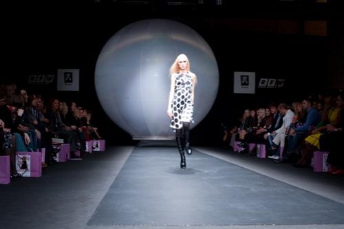 "Любительница приключений" показала себя во всей красе