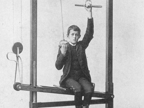 Странные и пугающие тренажёры викторианской эпохи