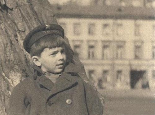 Российские звезды сами выкладывают детские фото в сеть