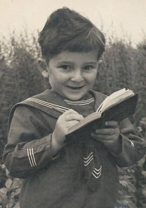 Российские звезды сами выкладывают детские фото в сеть