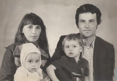 Российские звезды сами выкладывают детские фото в сеть