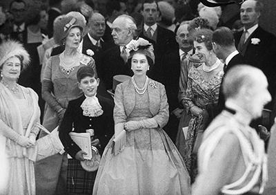 33 архивные детские фотографии британской королевской семьи