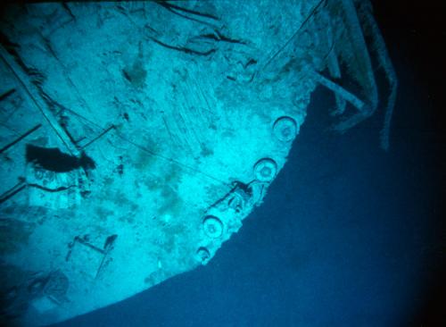 Самые первые фото потерпевшего кораблекрушение "Титаника"