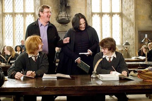 Странные ситуации, в которые попадали знаменитости на съемках