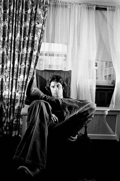 Редкие снимки знаменитостей прошлого и настоящего. Часть 8