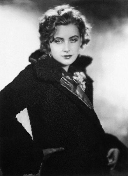 Редкие снимки знаменитостей прошлого и настоящего. Часть 8