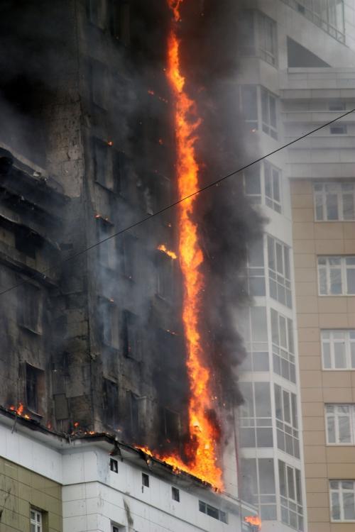 В Москве бизнес-высотка сгорела как спичка