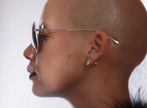 Знаменитые женщины, побрившиеся налысо