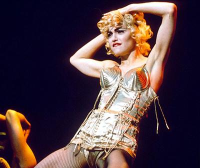 Топ-10 занимательных фактов о турах поп-звезд