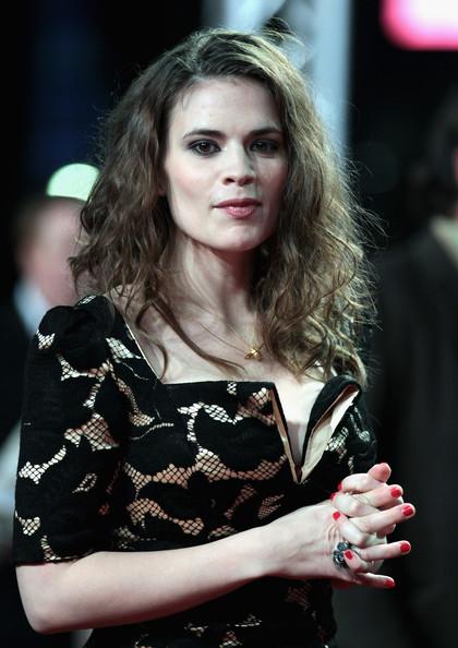 Топ-10 самых сексуальных актрис до 30 лет