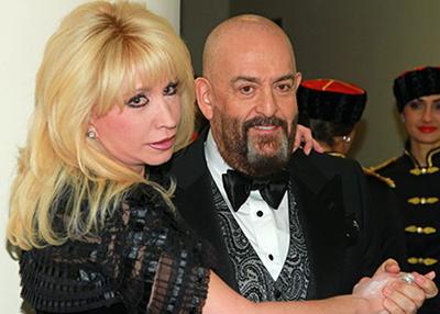 Аркадий Укупник вывел на сцену двухлетнюю дочь