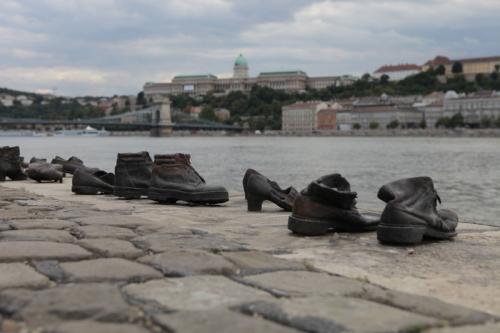 Памятники, которые заставят вас проронить слёзы