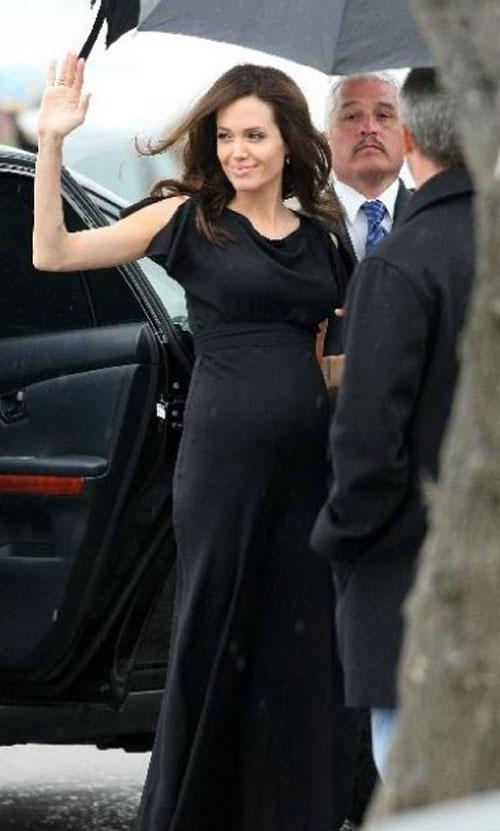 Анджелина Джоли снова беременна!