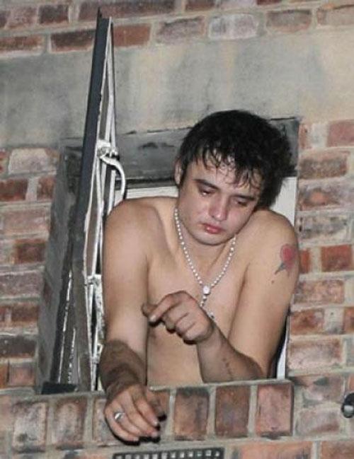 Знаменитости под Бахусом: эти снимки не для прессы