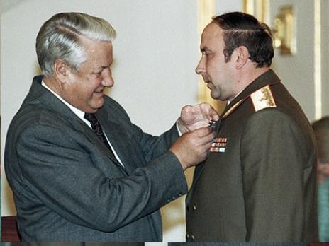 Как сейчас живут политики и бизнесмены, олицетворяющие 90-е годы