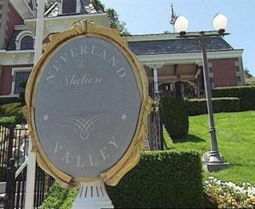 Поместье Майкла Джексона уйдет с молотка