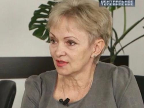 Сколько зарабатывают депутатские жены?