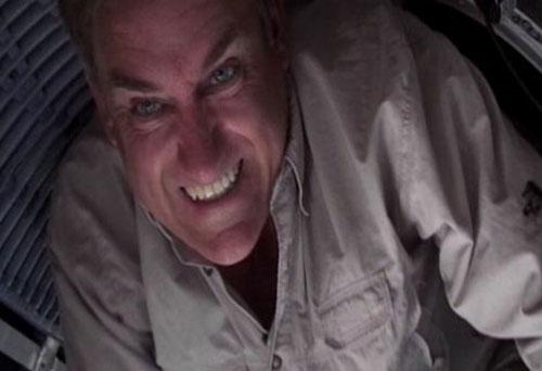 Натуралист чуть было не стал жертвой гиппопотама