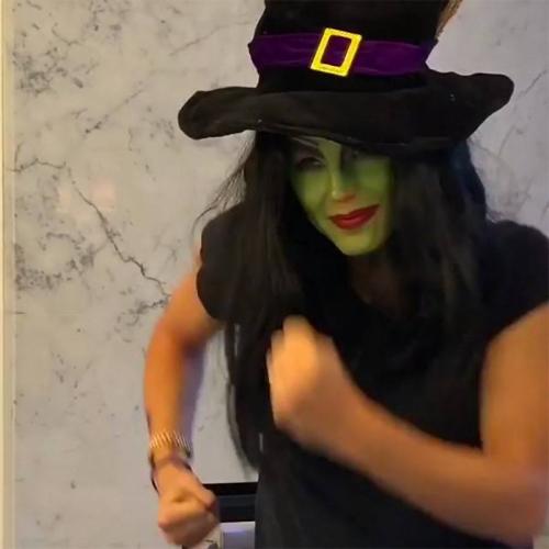 Как знаменитости отметили Хэллоуин 2018