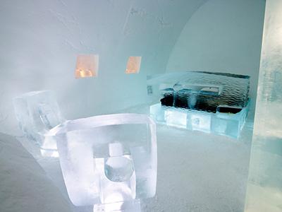 Гостиница изо льда и снега в Швеции