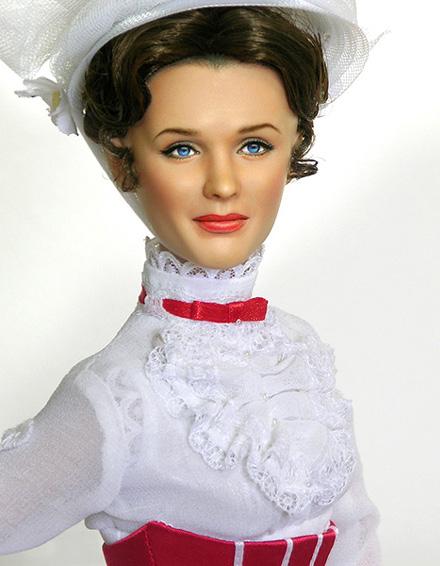 Художник создал портреты знаменитостей на куклах