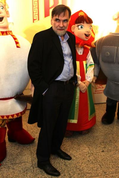 Наргиз Закирова попала в сказку и стала цыганкой