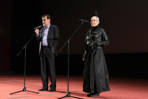 Наргиз Закирова попала в сказку и стала цыганкой