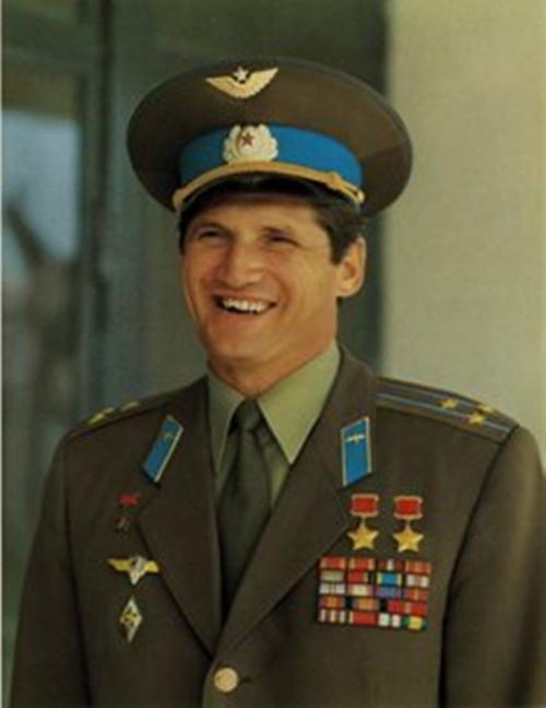 Героические и трагические судьбы первого отряда космонавтов СССР