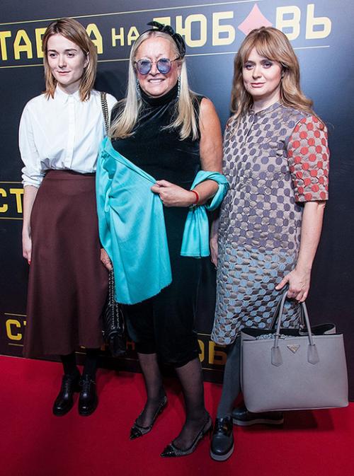 Выходы в свет знаменитых мам и дочек