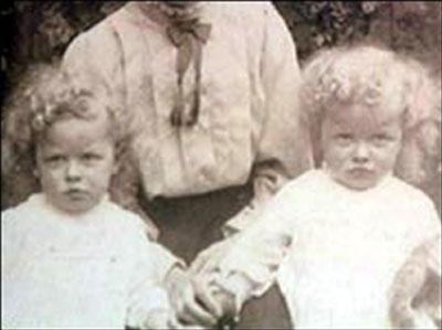 100-летние близнецы отметили юбилей в Новый год