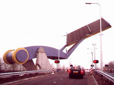 Самые необычные мосты мира