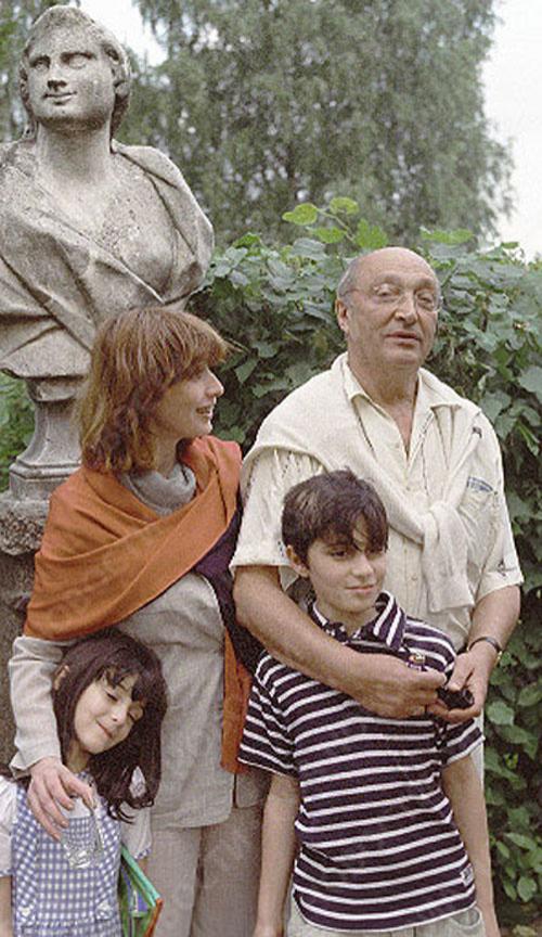 Многодетные звезды: дети карьере не помеха