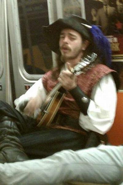 Странные пассажиры общественного транспорта. Часть 2