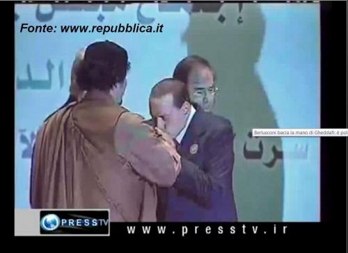 Взлеты и падения Сильвио Берлускони глазами папарацци