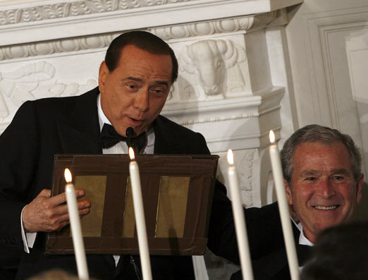 Взлеты и падения Сильвио Берлускони глазами папарацци