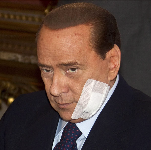 Взлеты и падения Сильвио Берлускони глазами папарацци